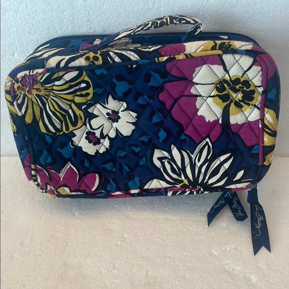 Vera Bradley Blush & Brush makeup case African violet Floral cosmetics Bag nwts